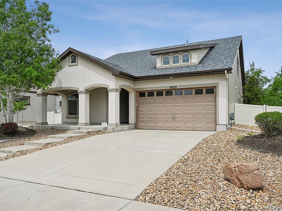 1st image of 19523 E 54th Avenue