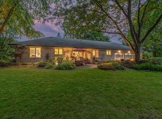 481 Peavey Ln, Wayzata, MN 55391