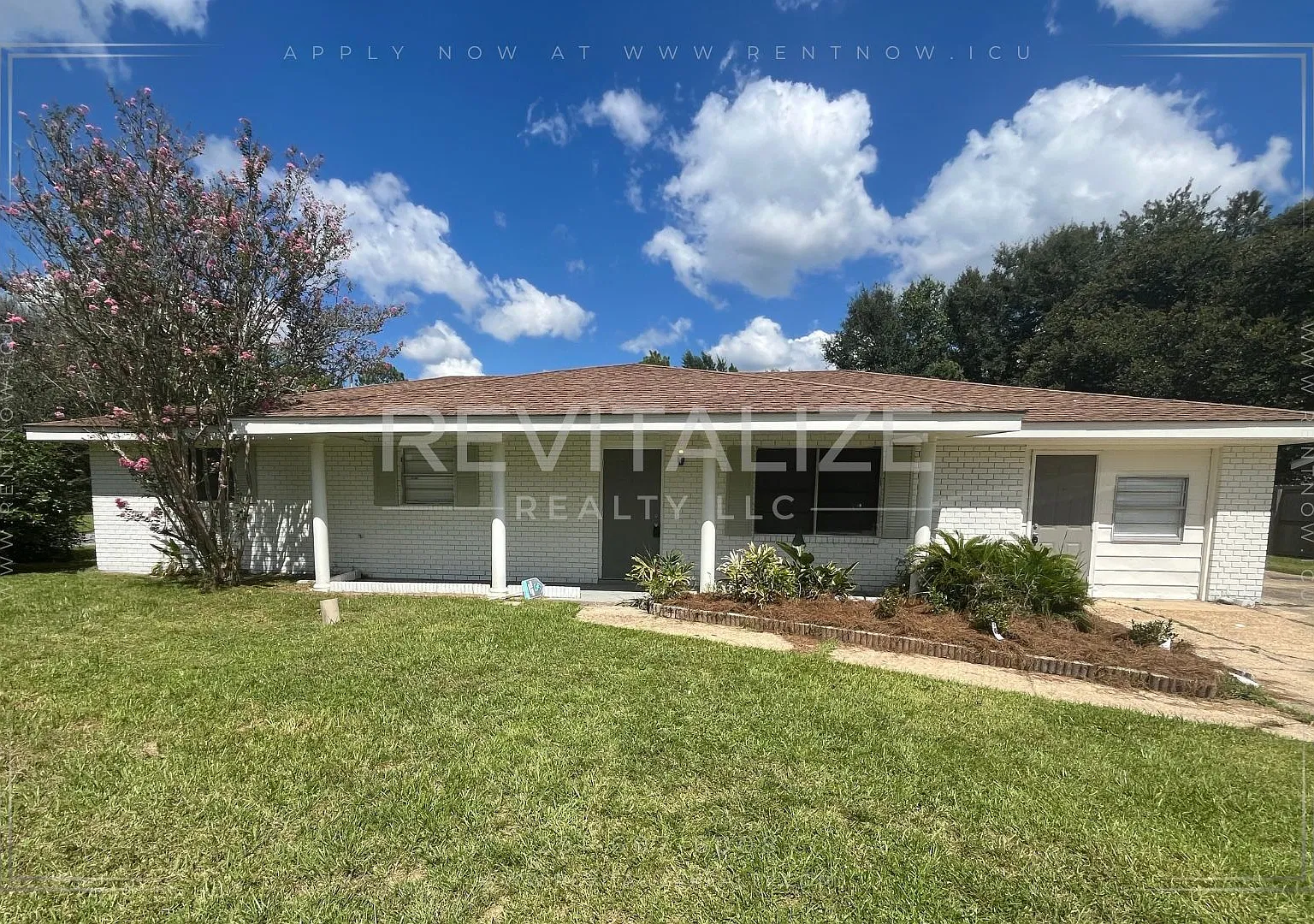 4BR/2BA Brick Home Gulfport, MS — Photo 1