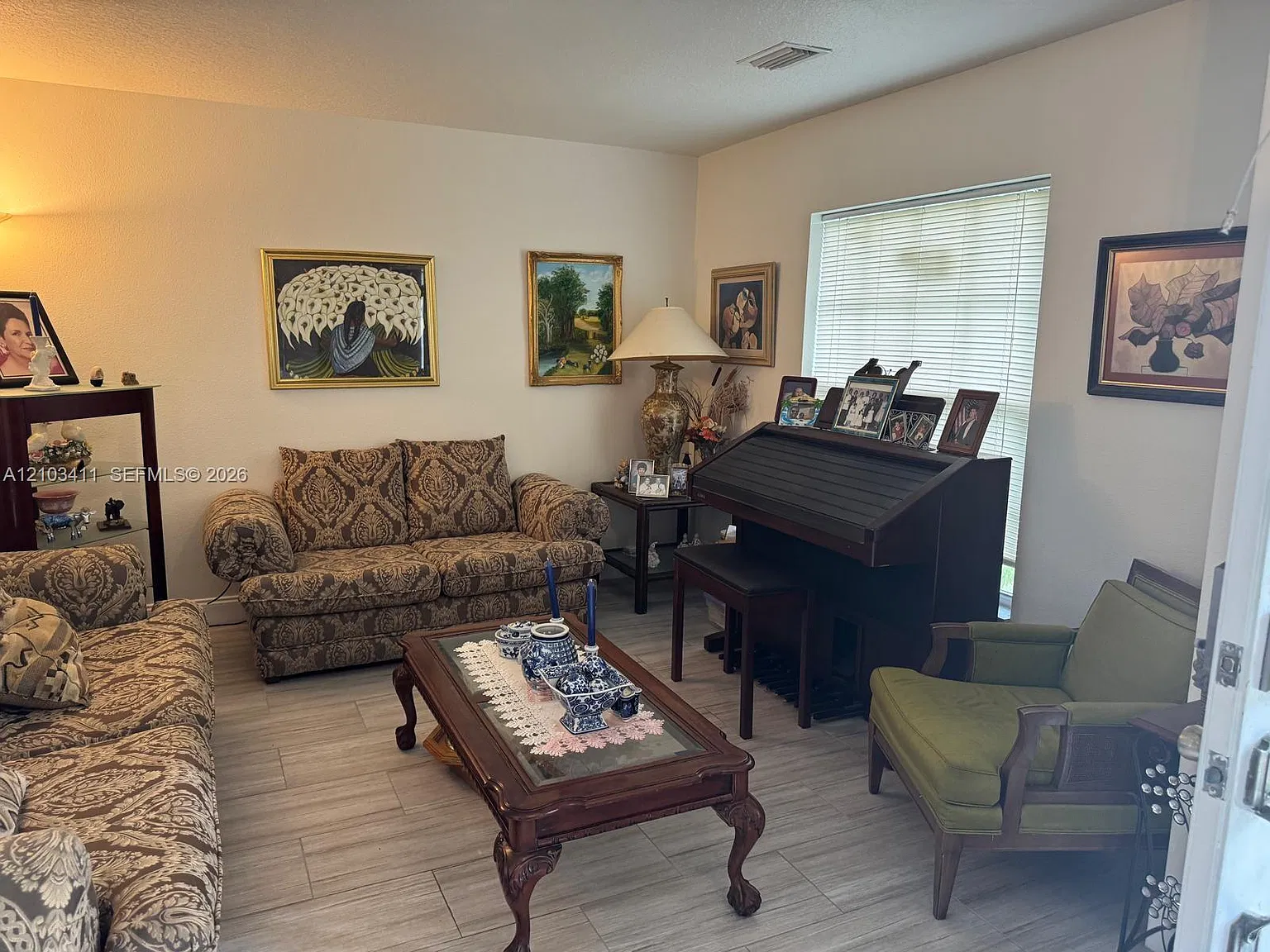 Palm Lakes Gardens — Photo 2