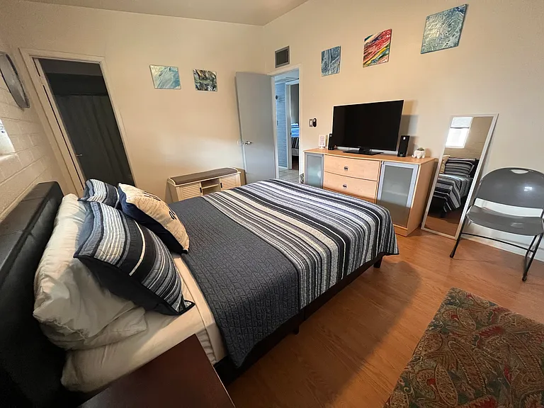 1031 N 78th Pl — Photo 36