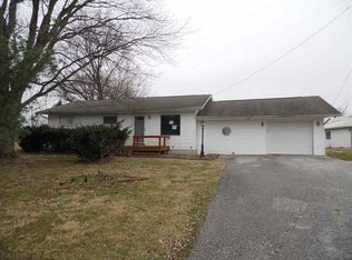 810 Woodville Rd, Mitchell, IN 47446