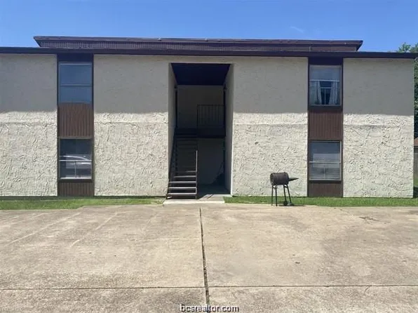 1526 Pine Ridge Dr APT C, College Station, TX 77840