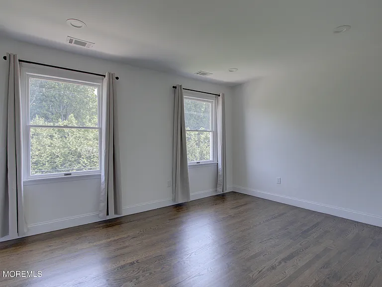 220 Branch Ave — Photo 33