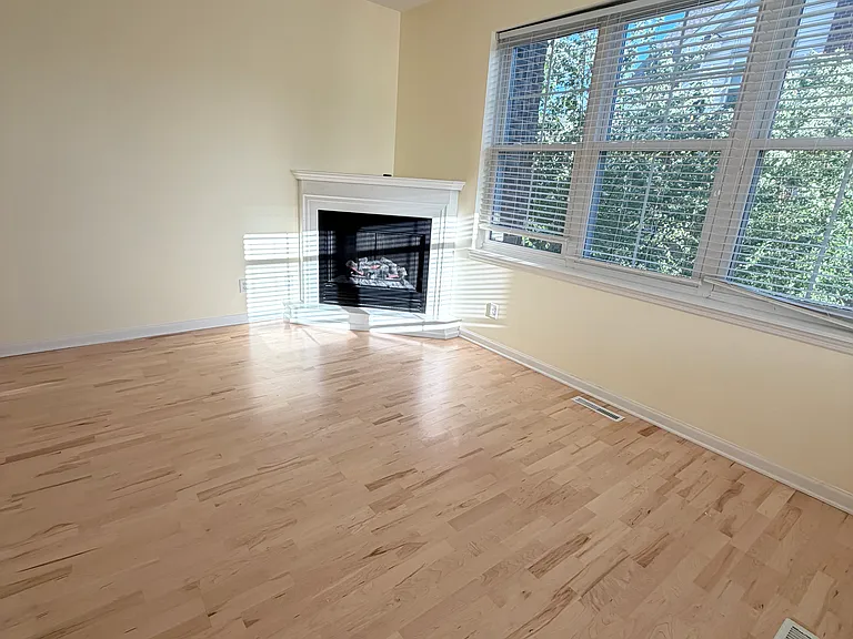 8108 Norwood Ln N — Photo 6