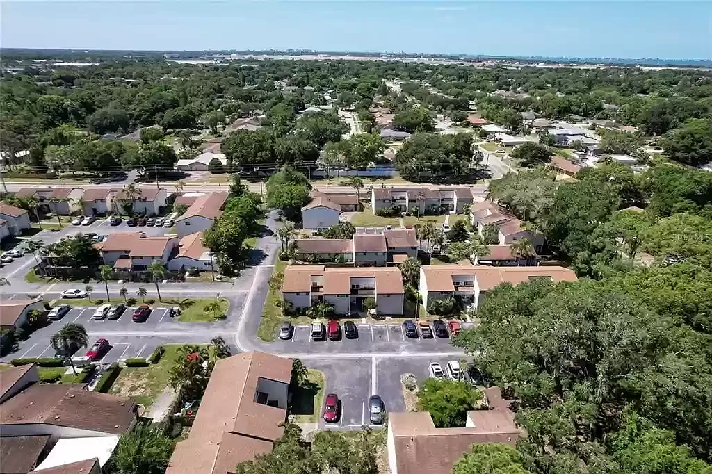 3 bed, 2.5 bath, 1250 sqft, $2,150 — Photo 3