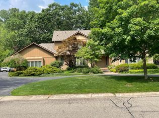 4330 Ramsgate Ln, Bloomfield Hills, MI 48302