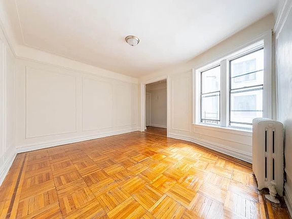 2nd image of 401 Edgecombe Ave APT B3