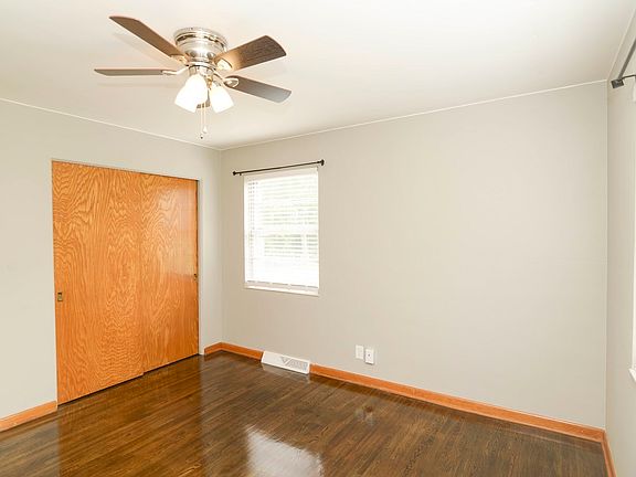 3rd image of 214 W Atchison St APT 2