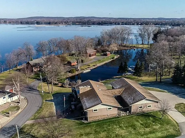 32188 Blattner St, Avon, MN 56310