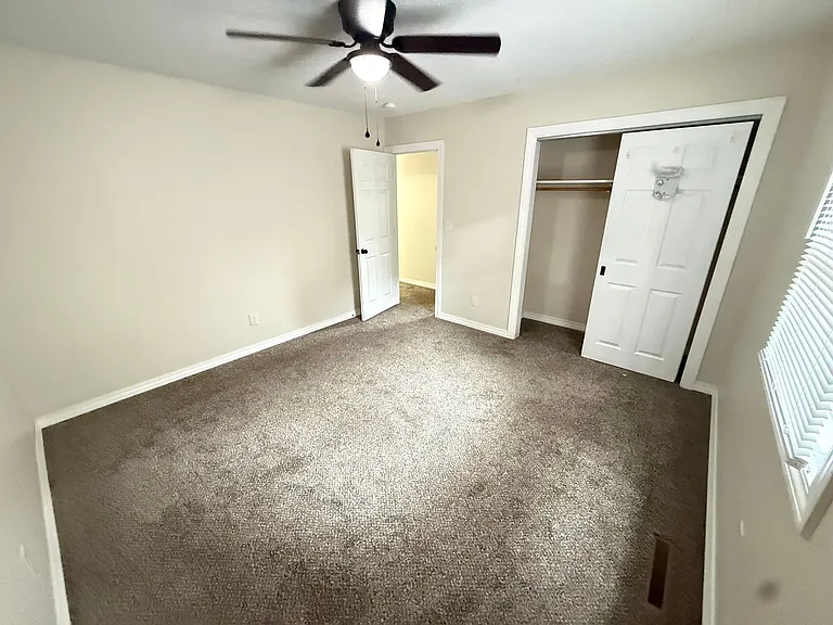3642 S Westwood Ave — Photo 19