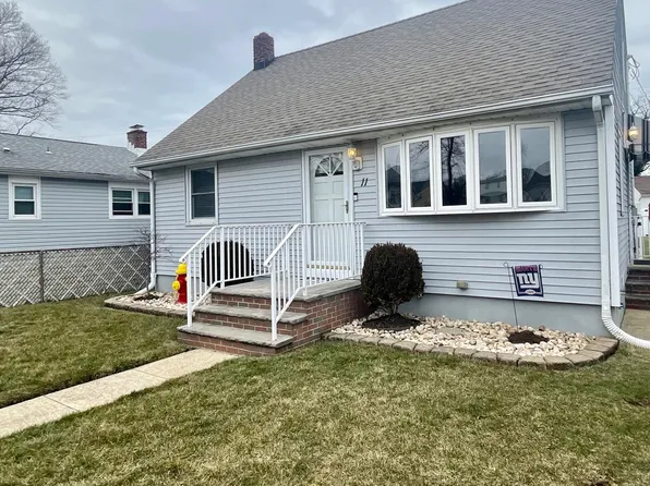 11 Magnolia Place, Keansburg, NJ 07734