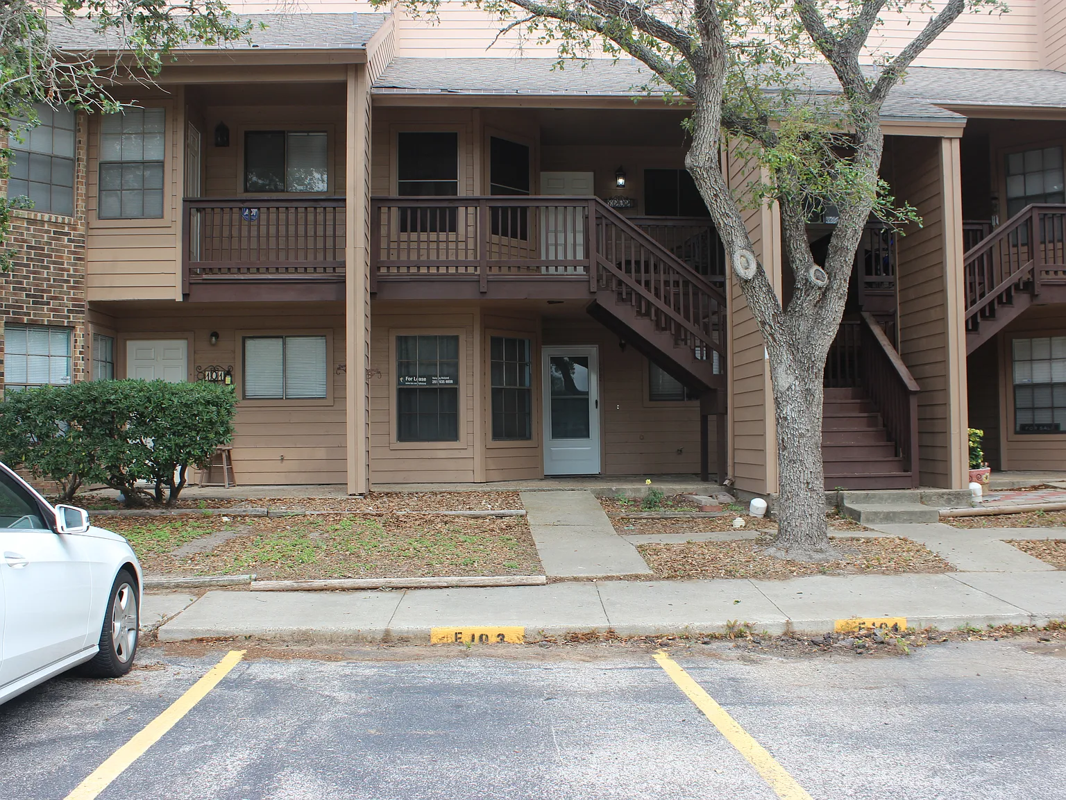 7122 Premont Dr — Photo 2