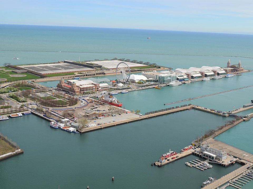 Navy Pier View from Rooftop (Great spot for Summer Fireworks & the Chicago Air and Water Show