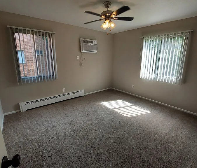 Marydale Lakeview Apartments — Photo 6