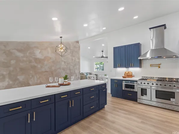 309 Halemaumau Pl, Honolulu, HI 96821