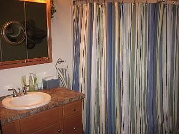 5th image of 206 Heather Ave