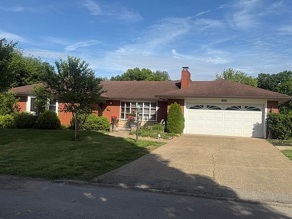 2nd image of 2926 Lucille St