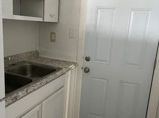 713 W Adams St APT 3, Muncie, IN 47305