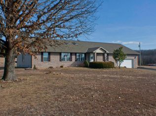 10574 N Farm Road 149, Pleasant Hope, MO 65725