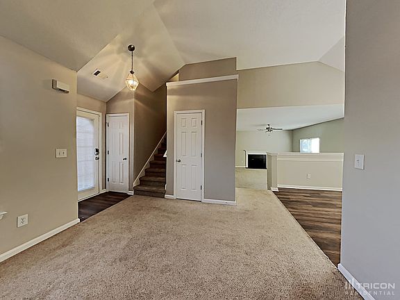 3rd image of 4862 Bryant Dr