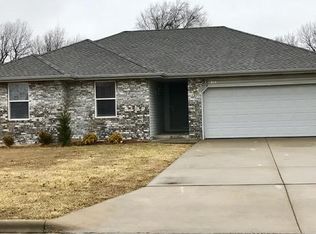 819 S Natalie Ave, Springfield, MO 65802