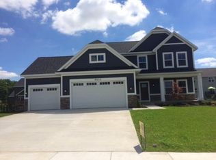 6452 Red Point Dr, Byron Center, MI 49315