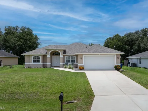 2907 48th St SW, Lehigh Acres, FL 33976
