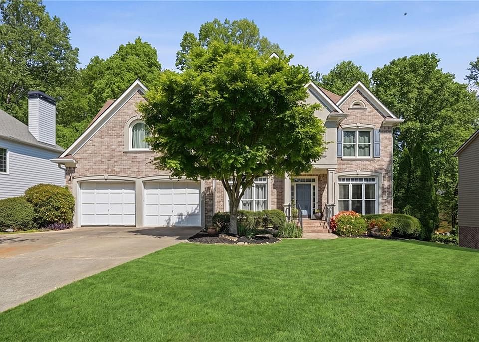 1st image of 750 Cambridge Crest Ln