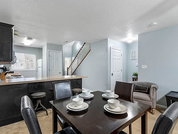 4th image of 1108 Newfoundland Dr