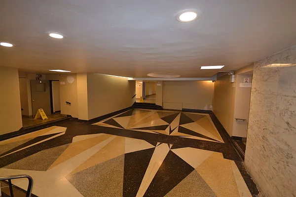Rented by Silverstein Collection LLC  | media 8