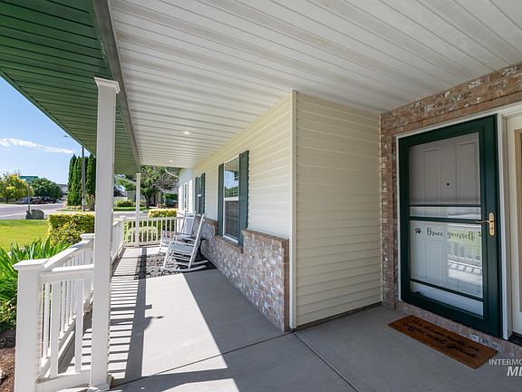 3rd image of 1143 Eastridge Way