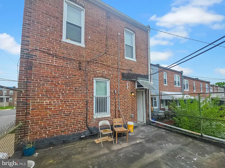 3200 Normount Ave — Photo 39