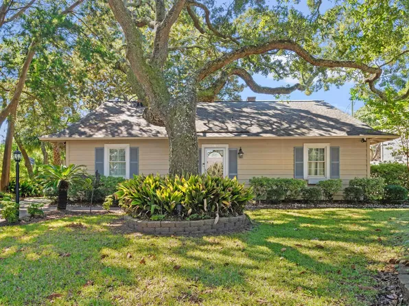 405 38th Ave. N, Myrtle Beach, SC 29577