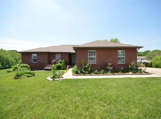 936 Blue Heron Ct, Belleville, IL 62223
