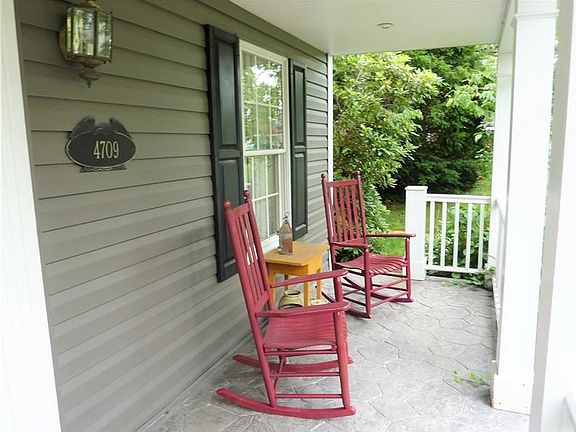 2nd image of 4709 Sherbrooke Ct