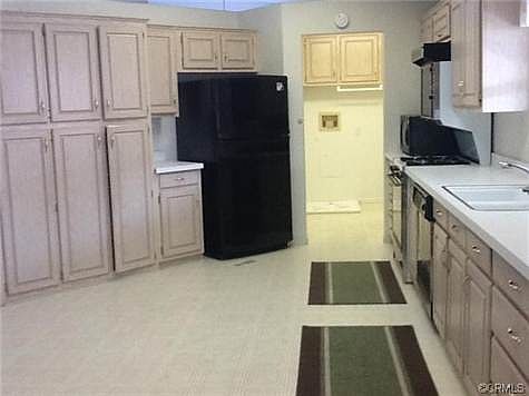 3rd image of 1250 N Kirby St Space 249