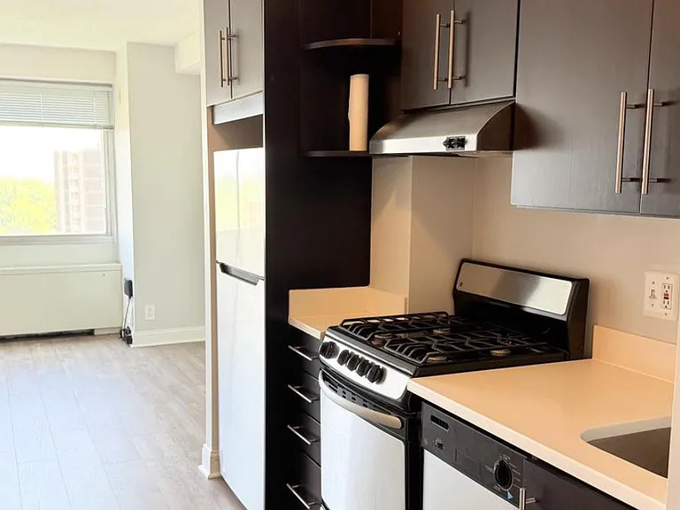 5500 Friendship Blvd #2307N — Photo 4