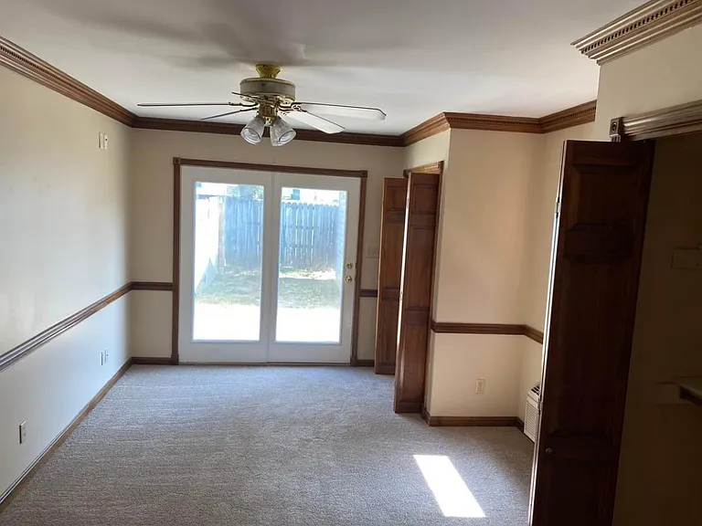 923 Stapp Dr #TOWNHOUSE — Photo 9