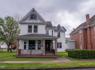 411 S 1st St, Bellwood, PA 16617