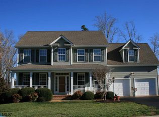 1412 Cedarwood Ct, Charlottesville, VA 22903