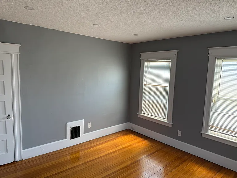 694 Enfield St #694 — Photo 16