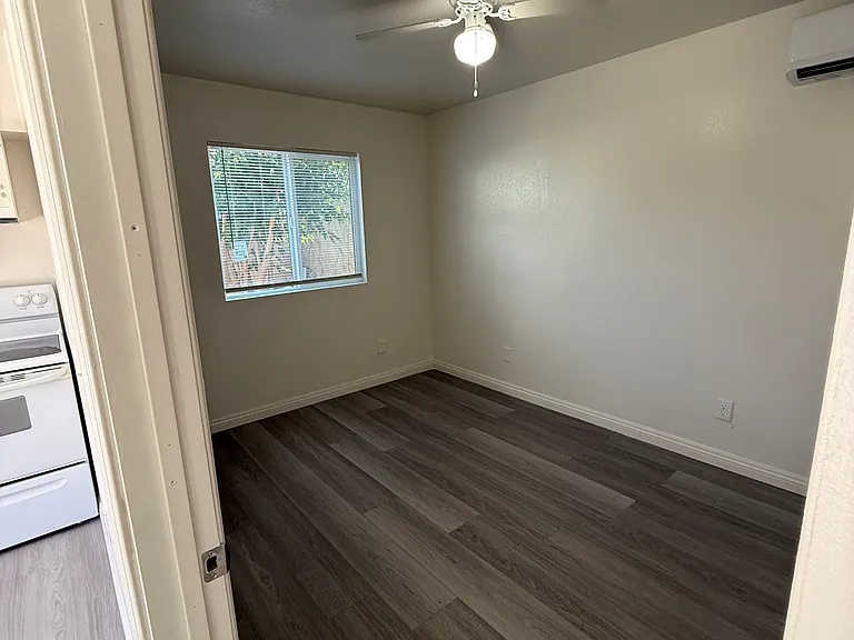 5035 Kensington Way #ADU — Photo 9