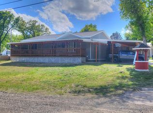 102 10th Ave, Belle Fourche, SD 57717