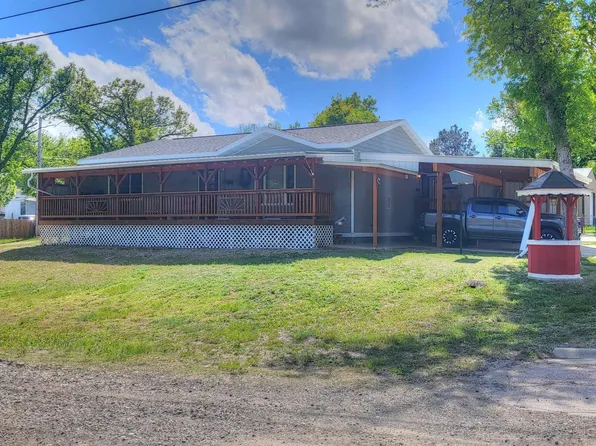 102 10th Ave, Belle Fourche, SD 57717