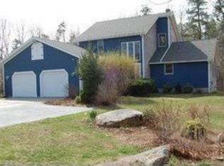 17 Blueberry Ln, Dartmouth, MA 02747