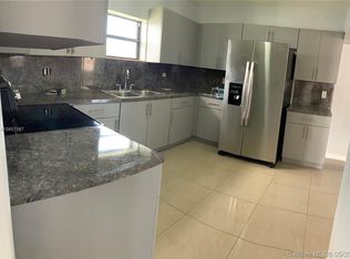 955 NW 24th Ave, Miami, FL 33125