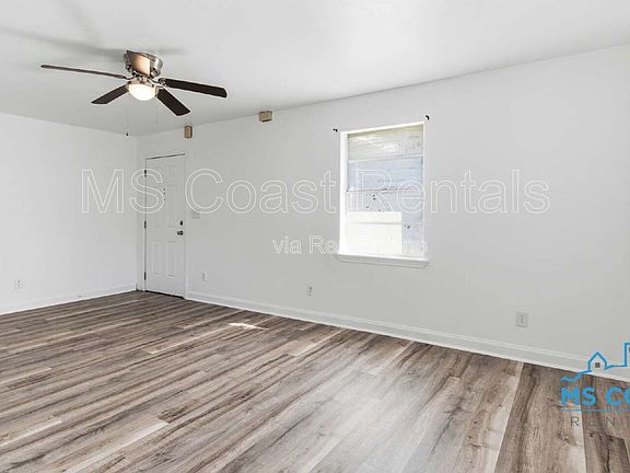 4th image of 3007 Meteor St
