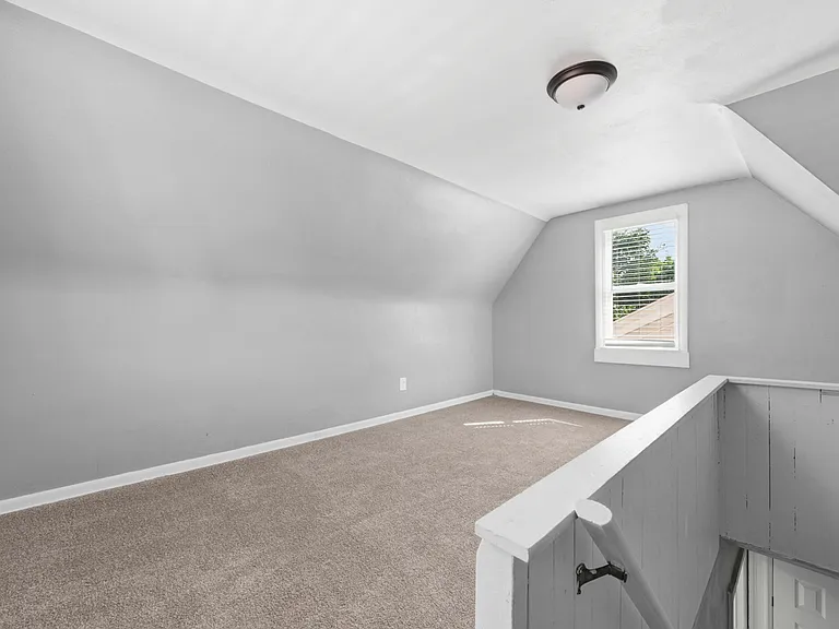 2725 Connecticut Ave — Photo 33