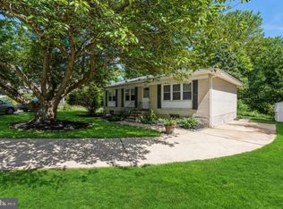 15 Newside Ct, Newark, DE 19711